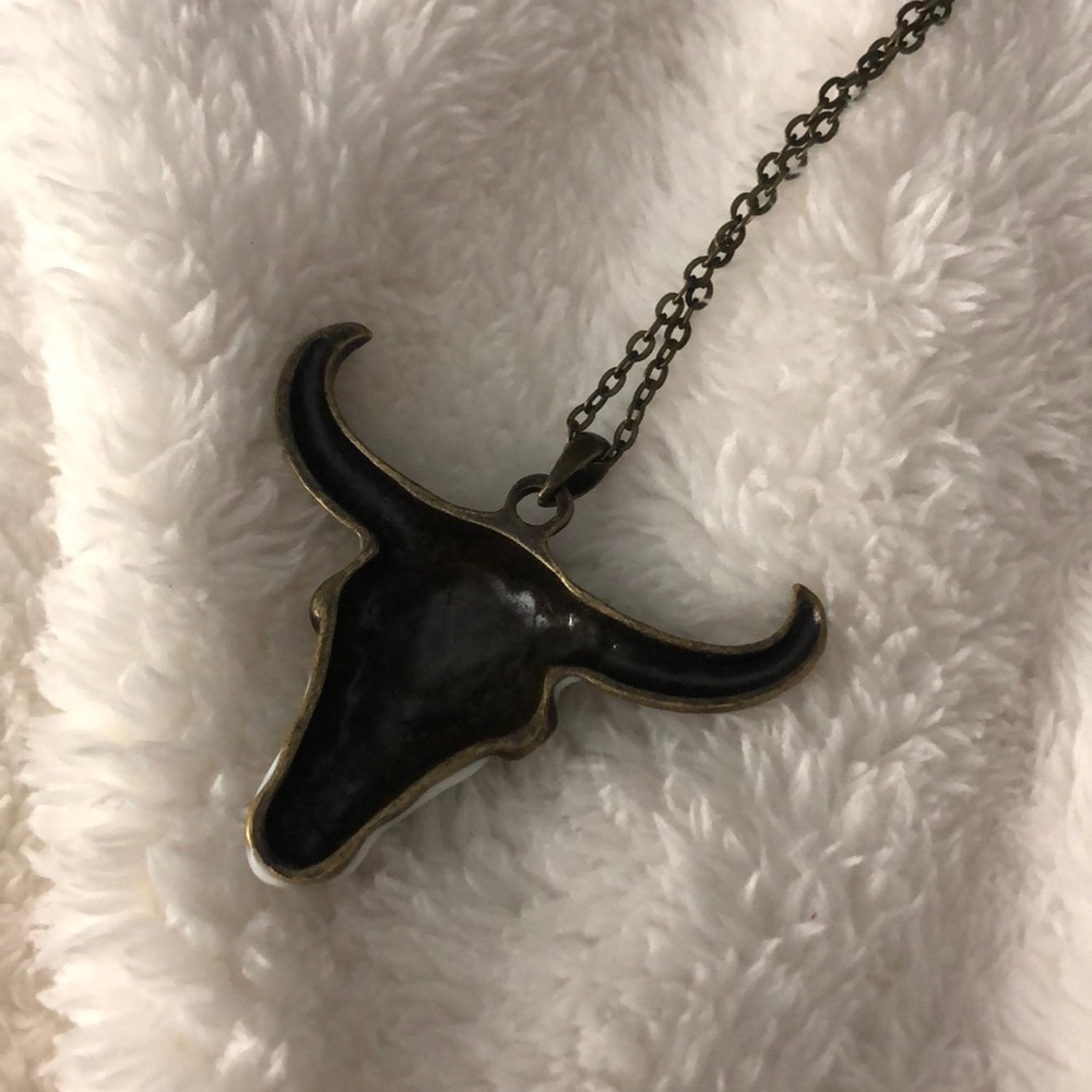 Boho Bull’s Head Necklace - Picture 4 of 4